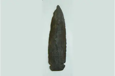 image of stone spearhead point